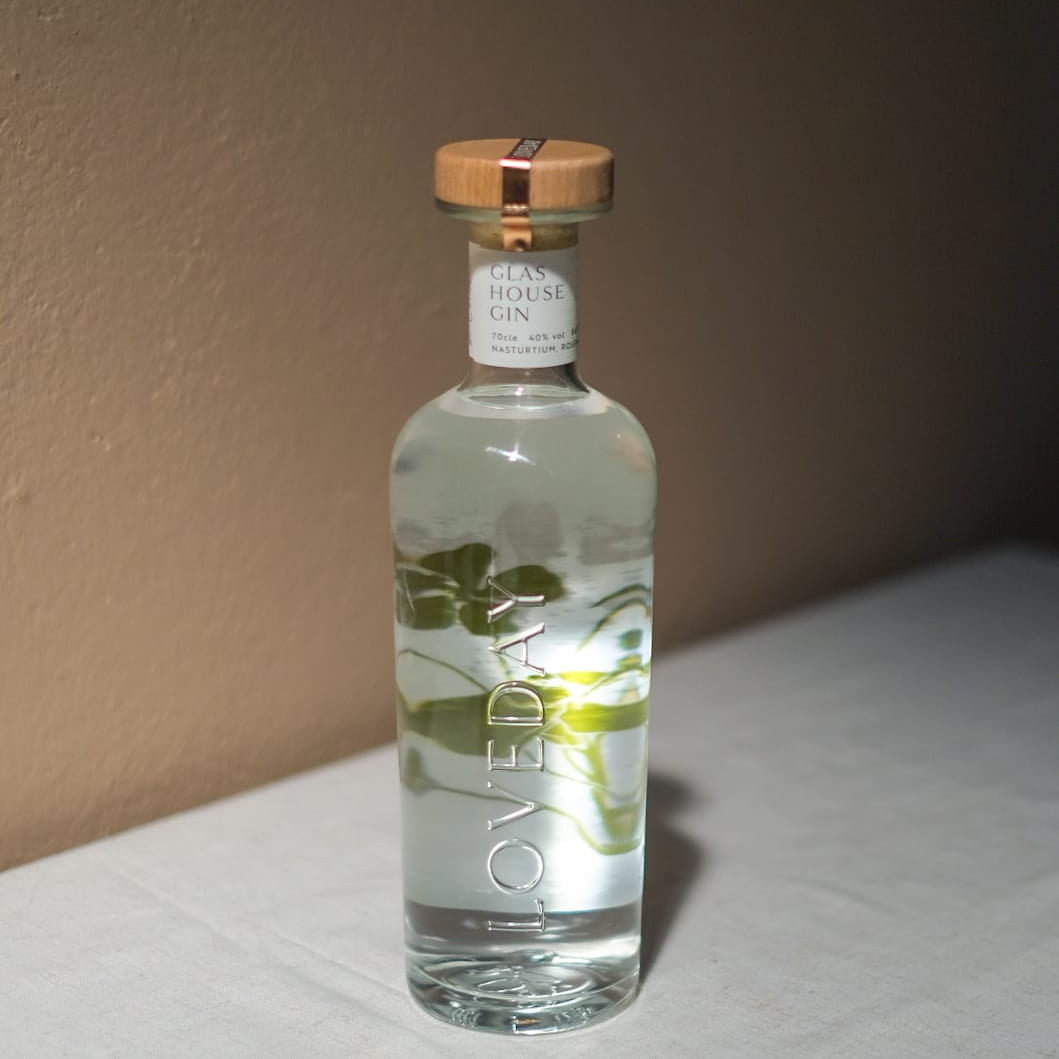 Glas House Gin bottle by Loveday Distillery, clear glass with botanical infusion, wooden cap, white neck label, 70cl 40% vol